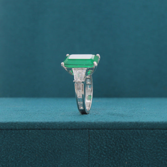 Celira Glow Diamond Ring