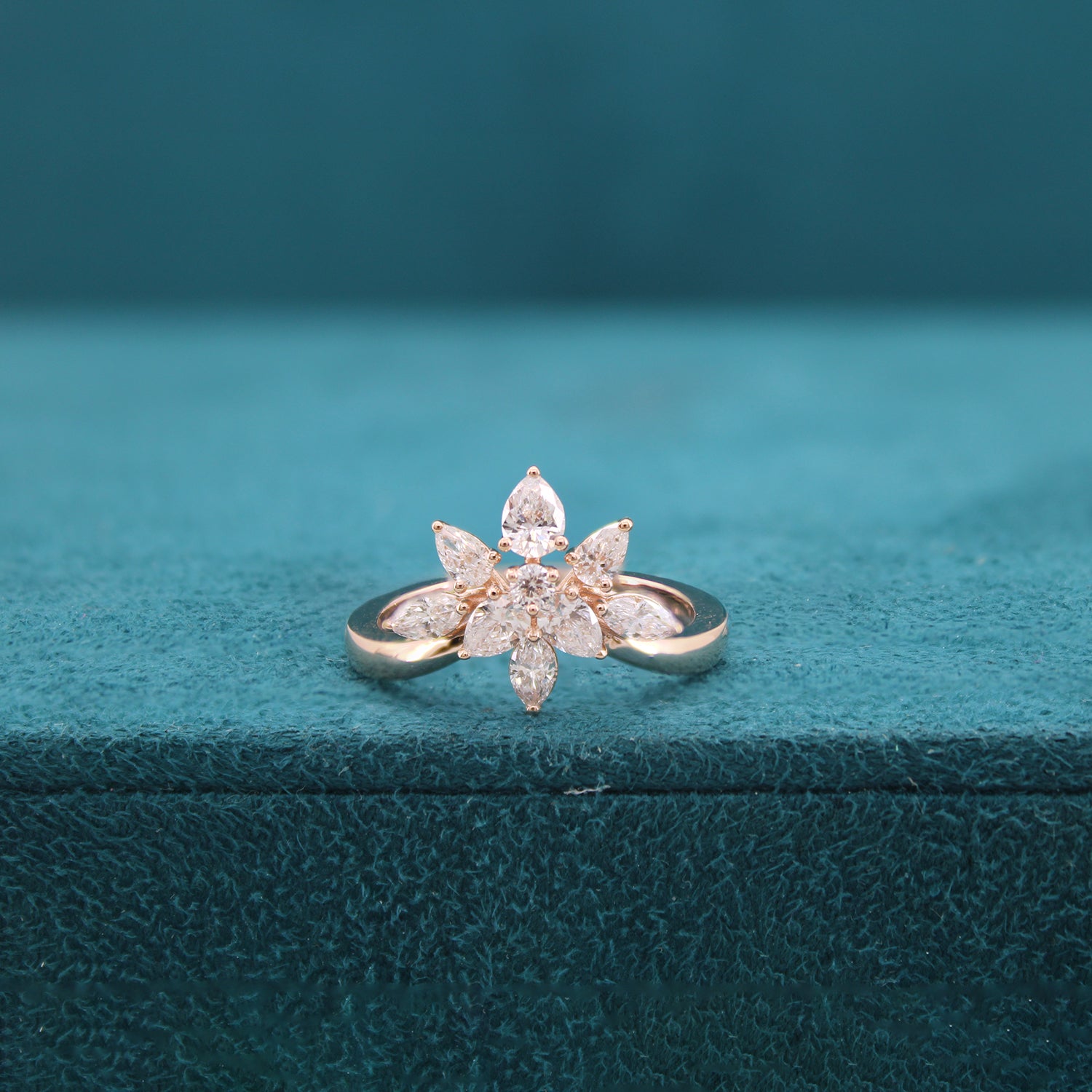 Sienna Modern Diamond Ring