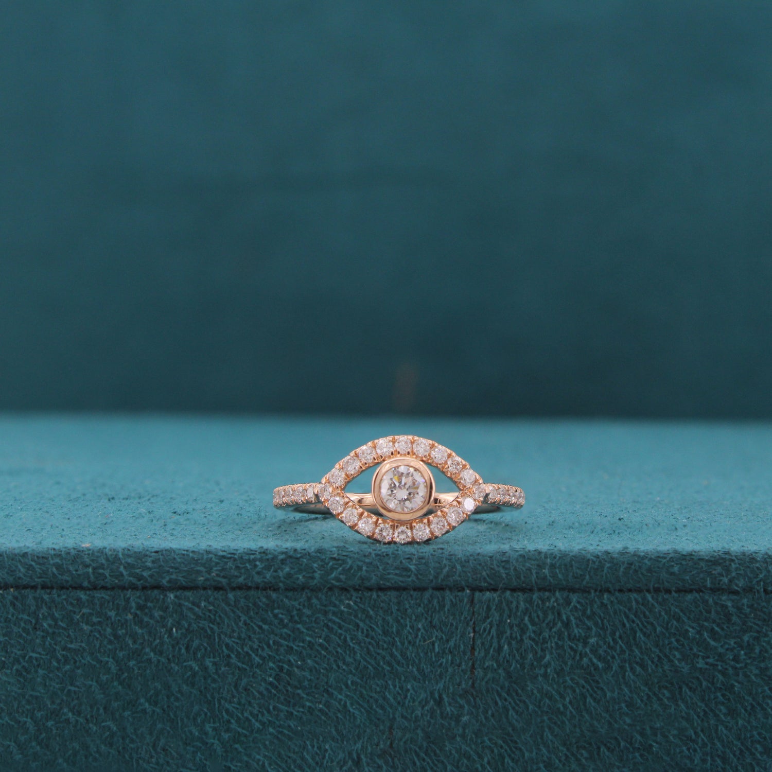 Lyric Modern Diamond Ring