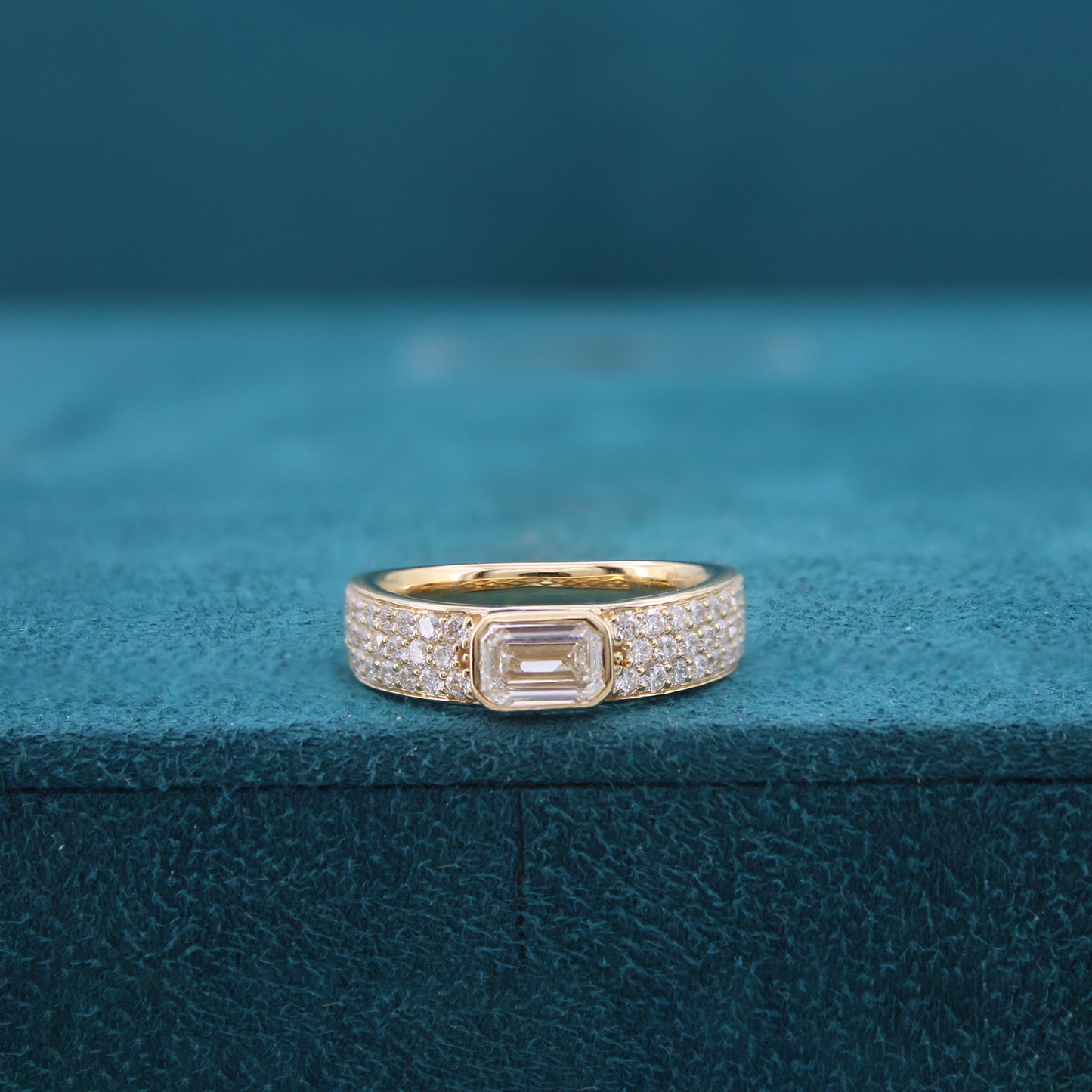 Avaya Classic Diamond Ring