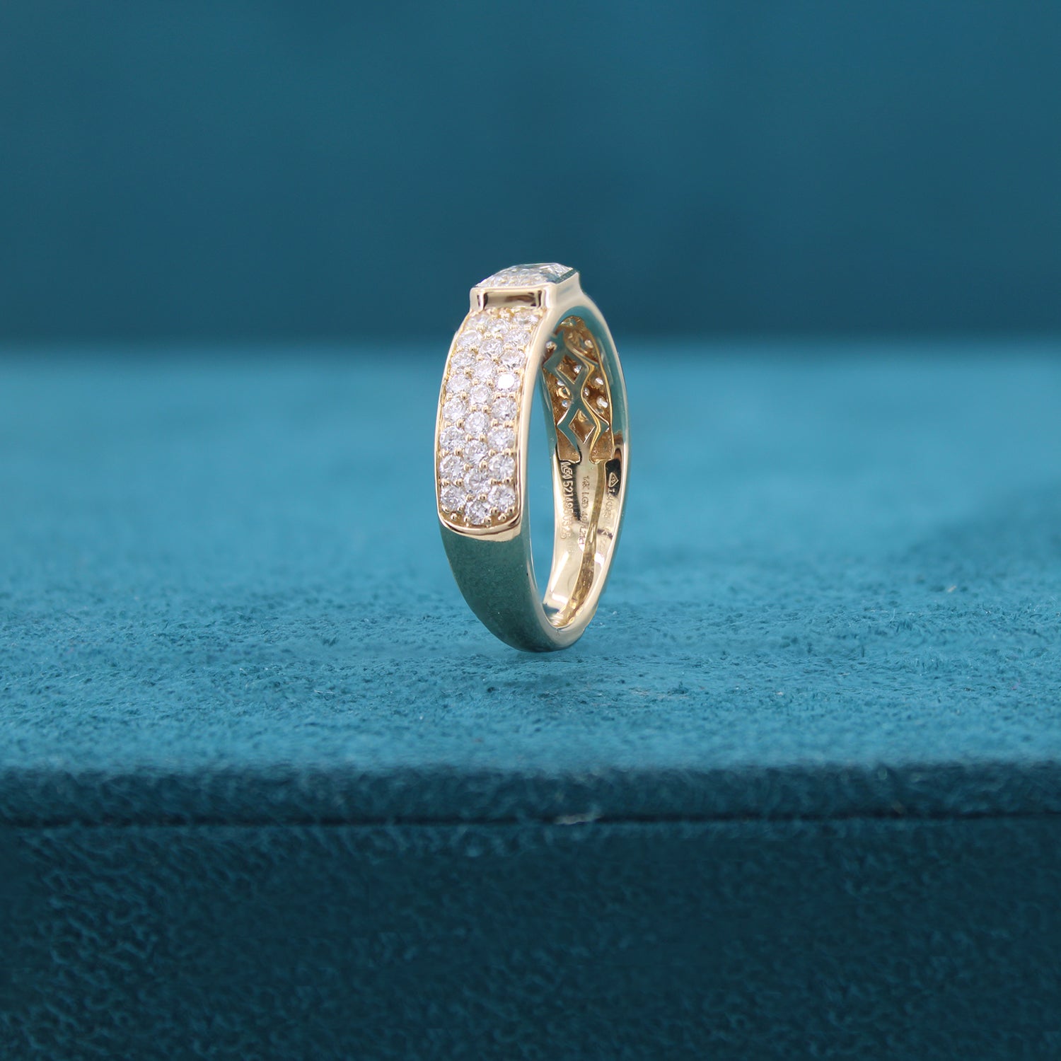 Avaya Classic Diamond Ring