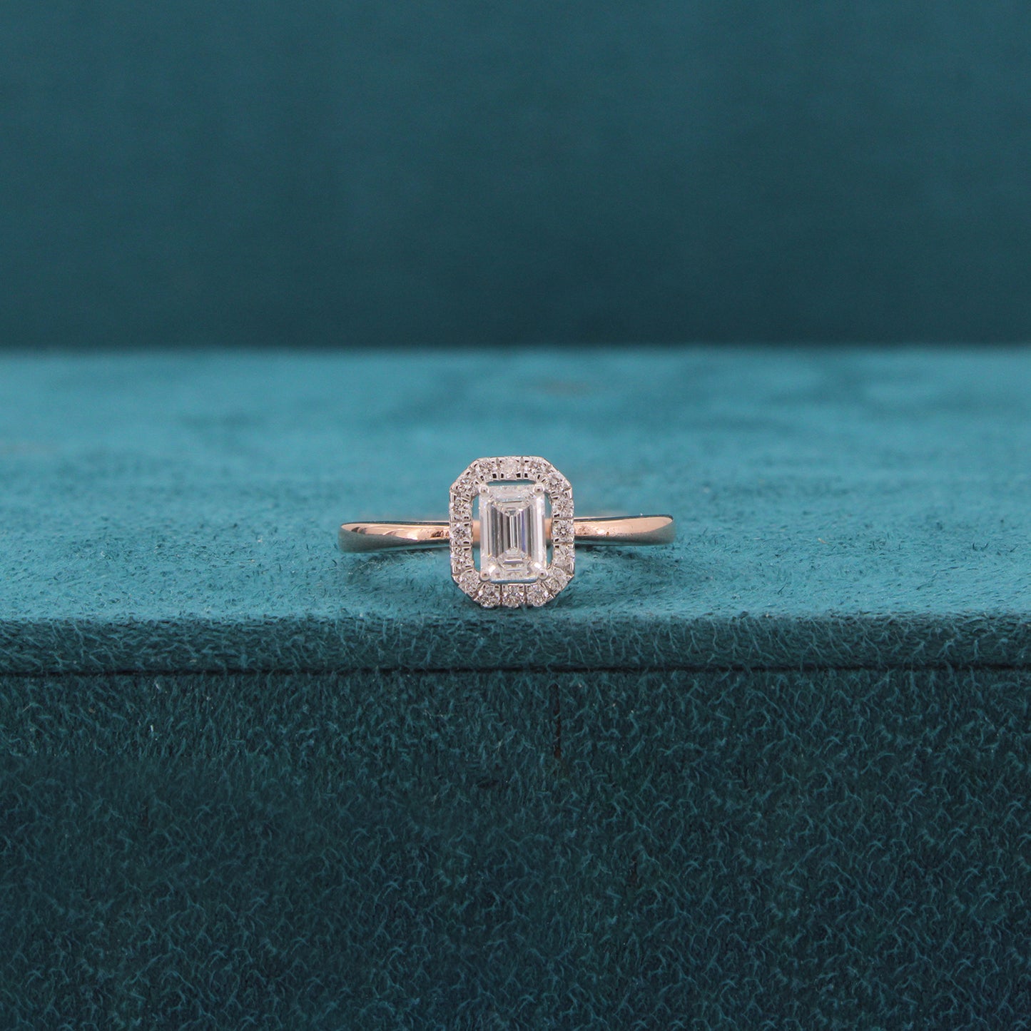 Oryndra Vale Diamond Ring