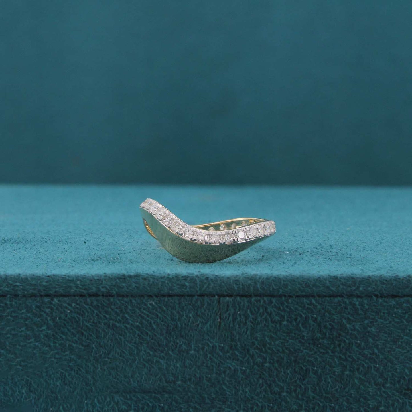 Serayne Flare Diamond Ring