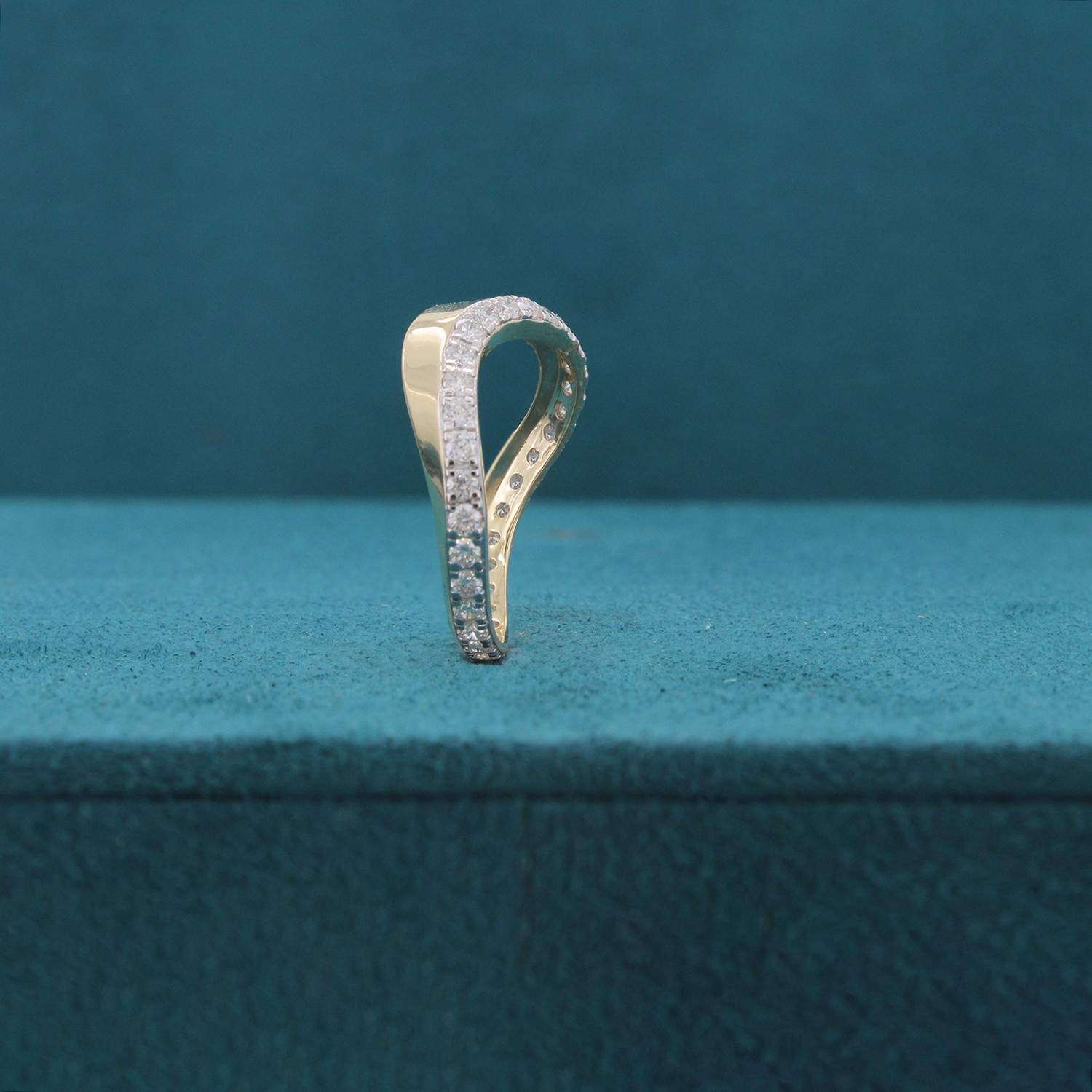 Serayne Flare Diamond Ring