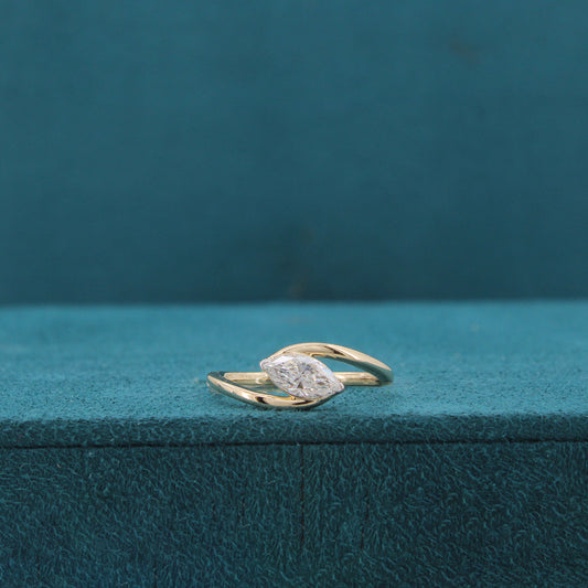 Aurina Solitaire Diamond Ring