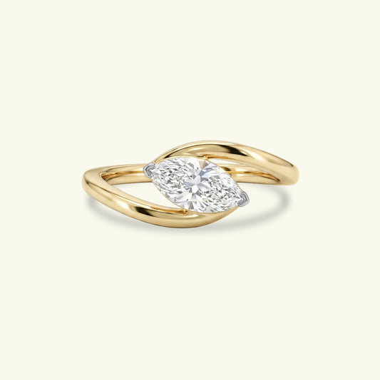 Aurina Solitaire Diamond Ring