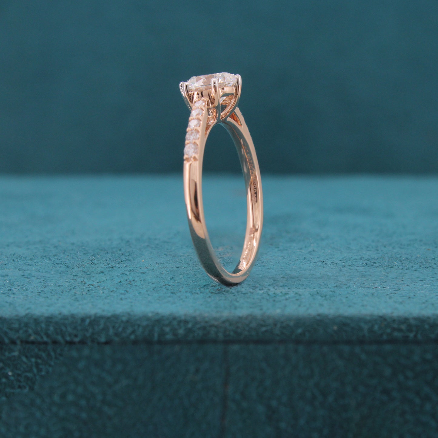 Selvian Crest Diamond Solitaire Ring