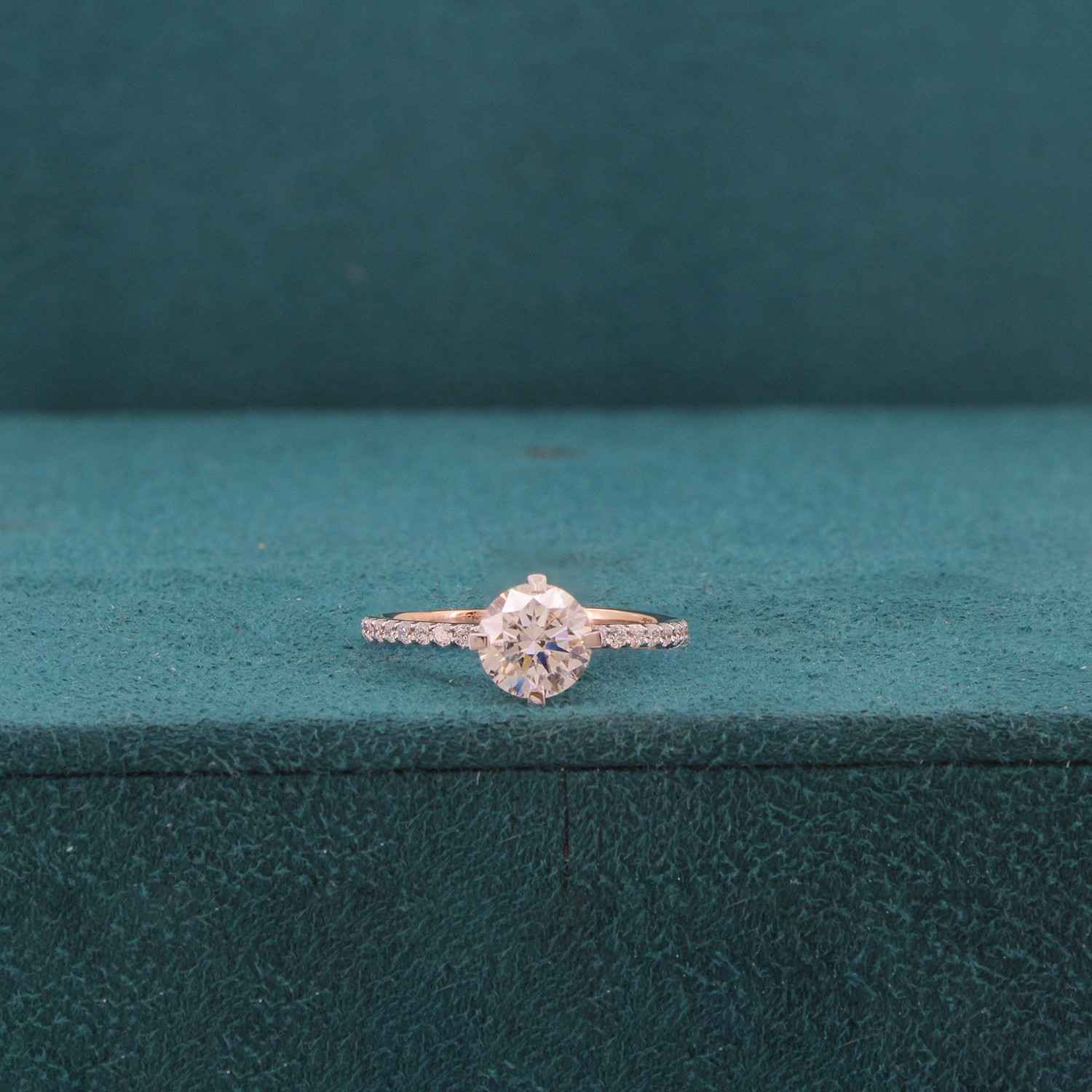 Elverin Halo Diamond Solitaire Ring