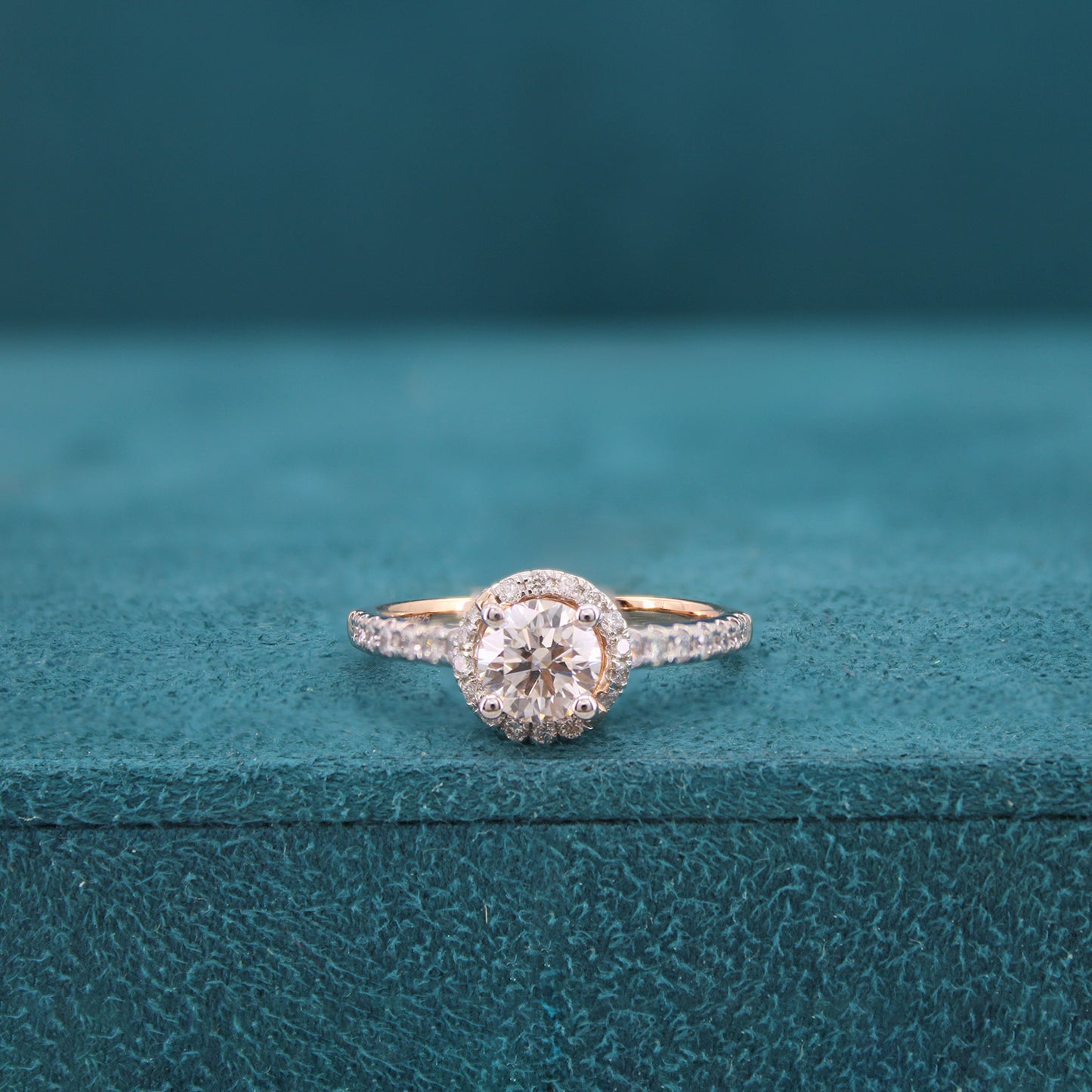 Mirella Classic Diamond Ring
