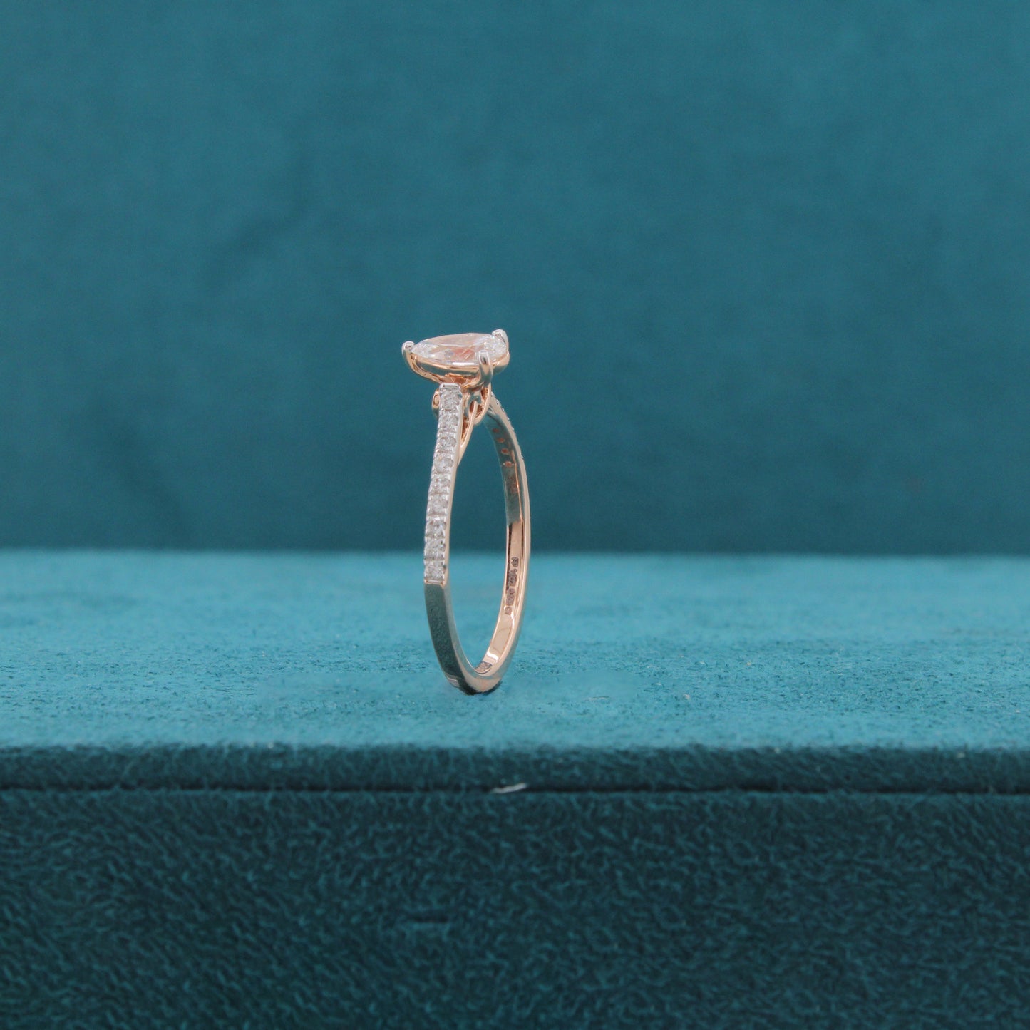 Selmora Trace Diamond Ring