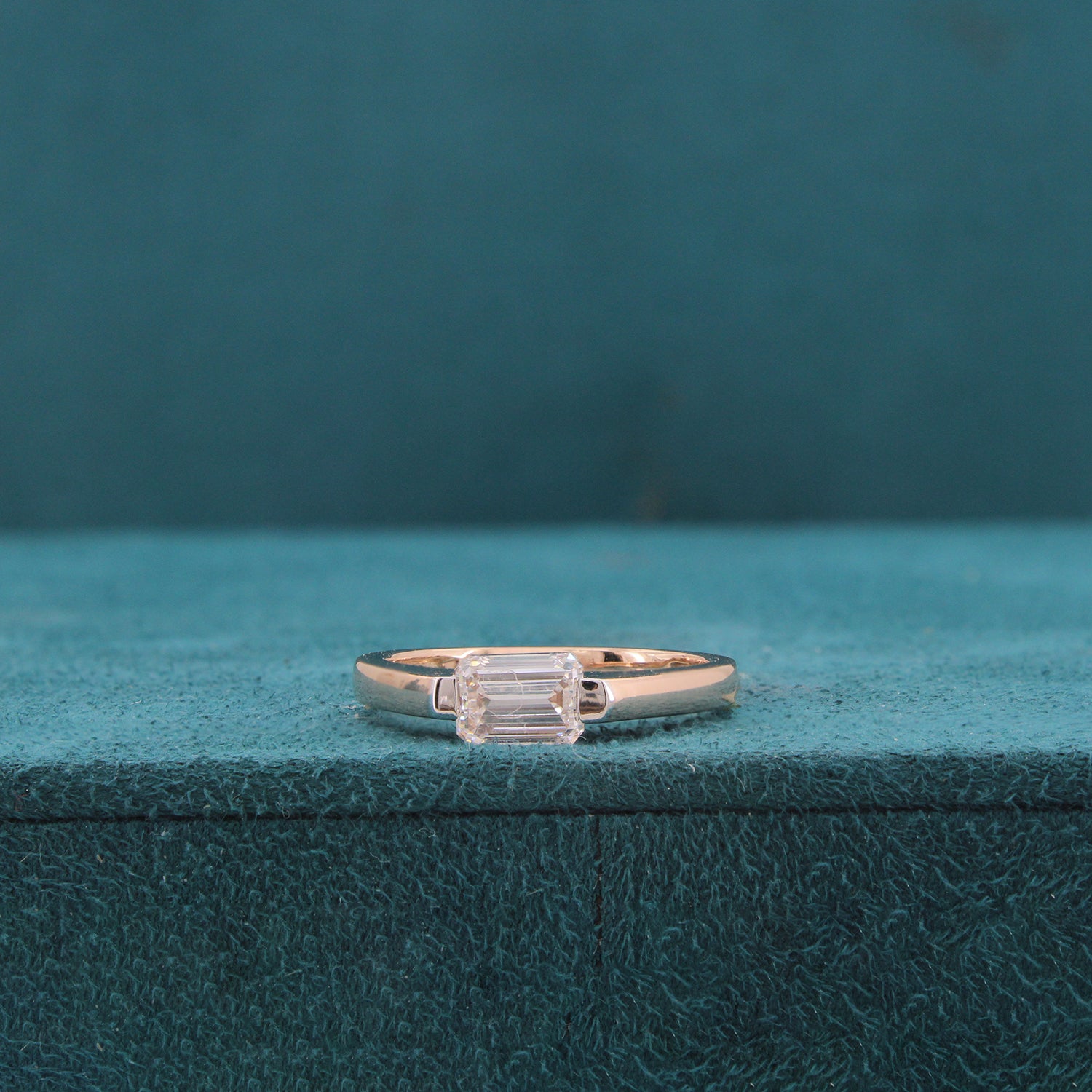 Selvira Beam Diamond Solitaire Ring