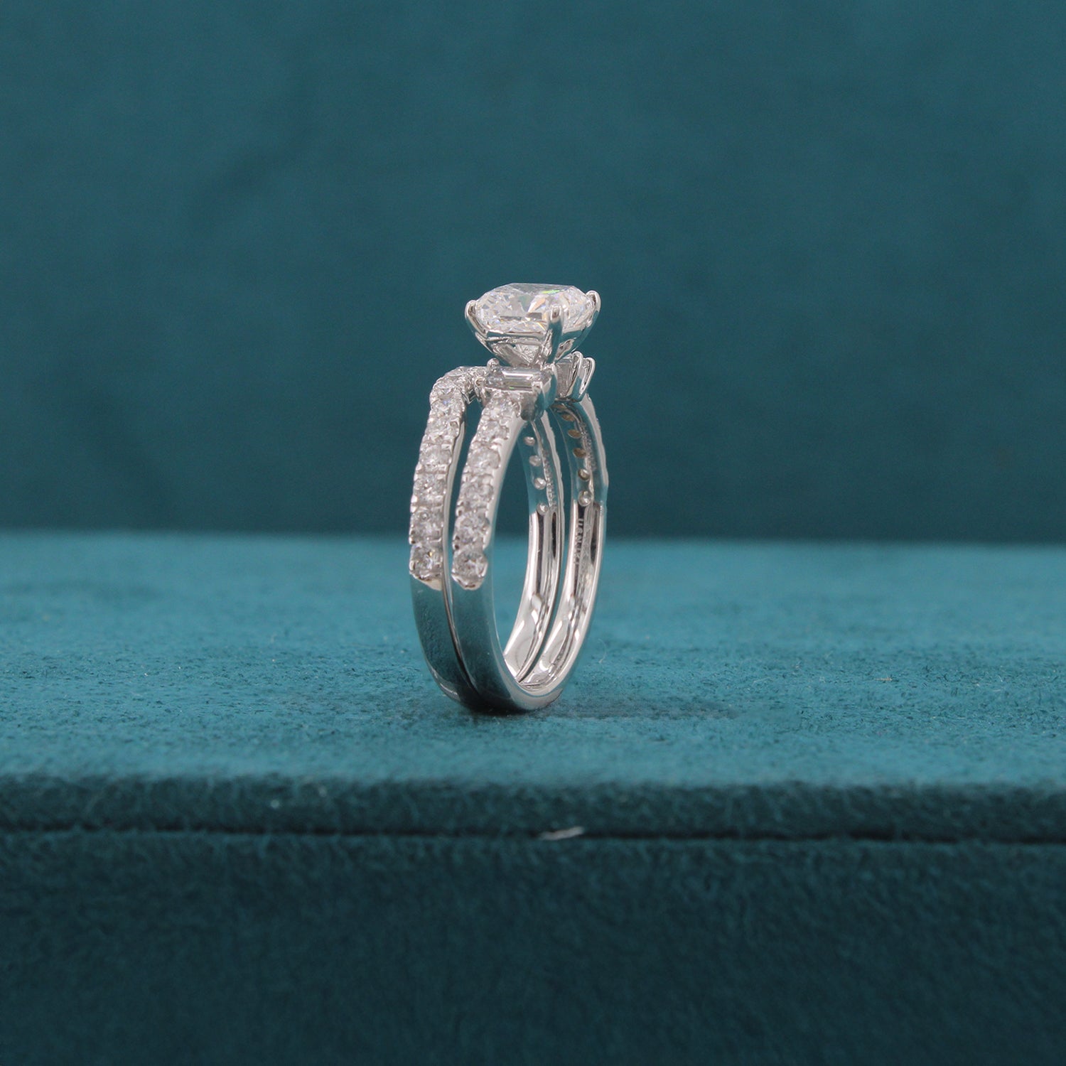 Emerielle Lift Diamond Solitaire Ring