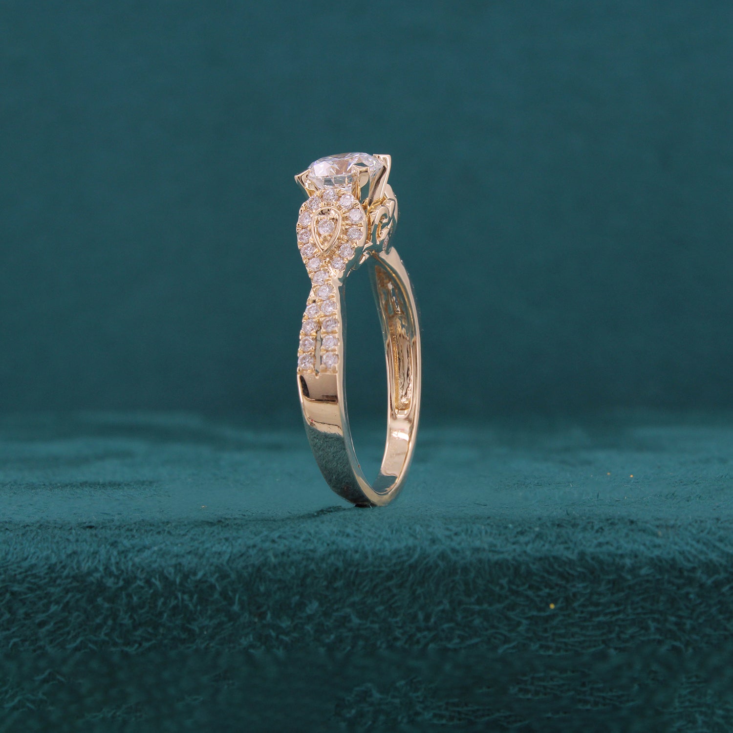 Erina Solitaire Diamond Ring