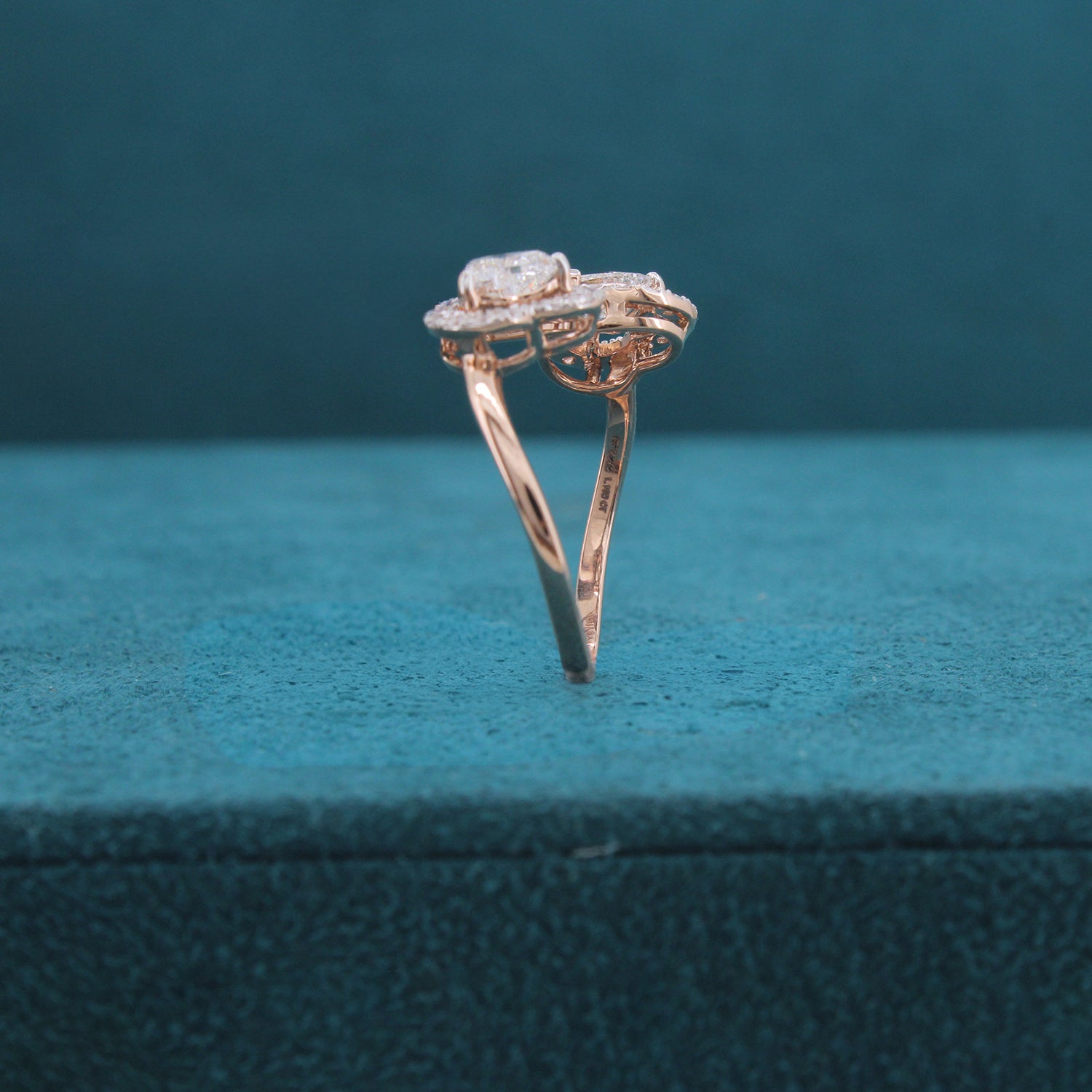 Amoria Lilt Diamond Ring