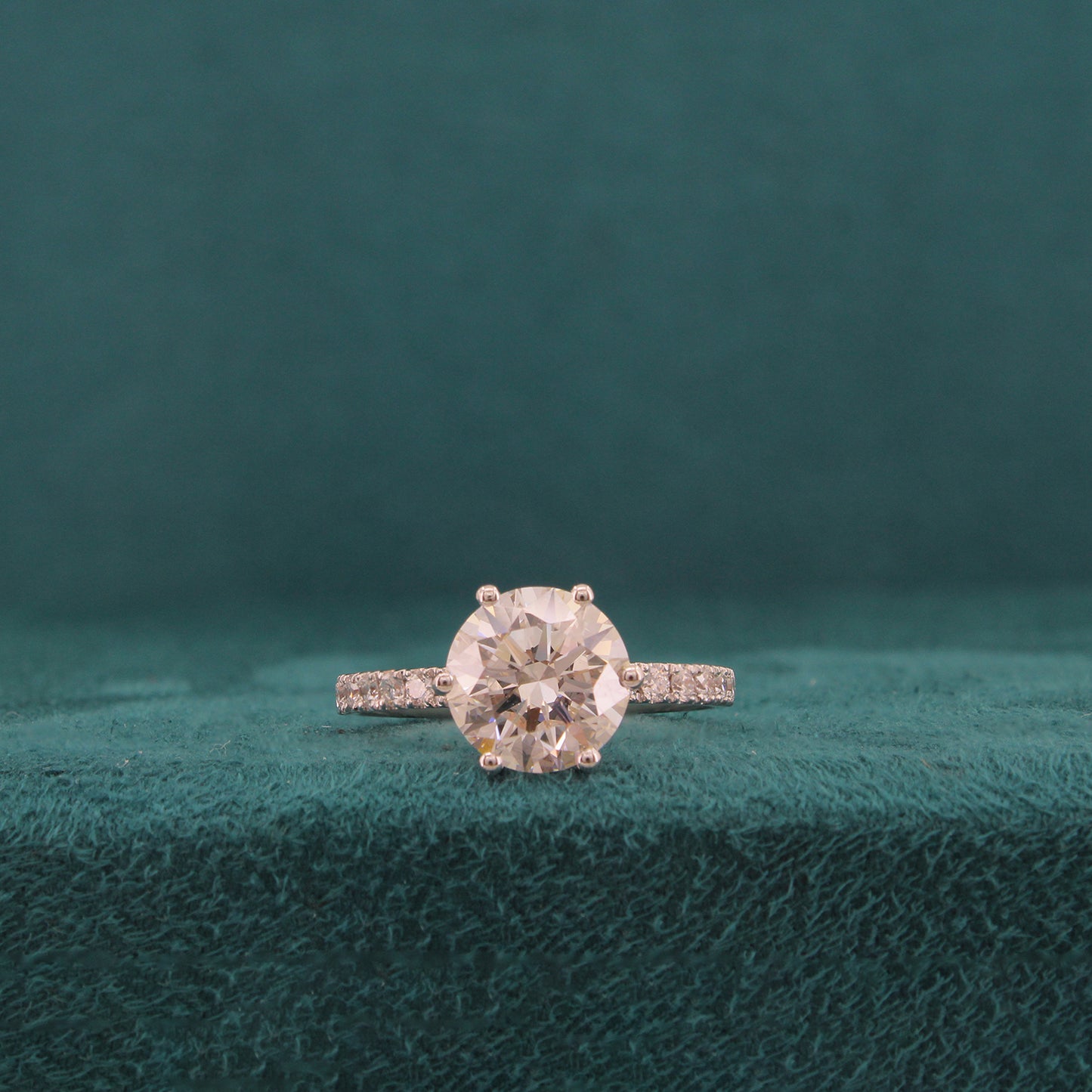 Veloria Arc Diamond Solitaire Ring