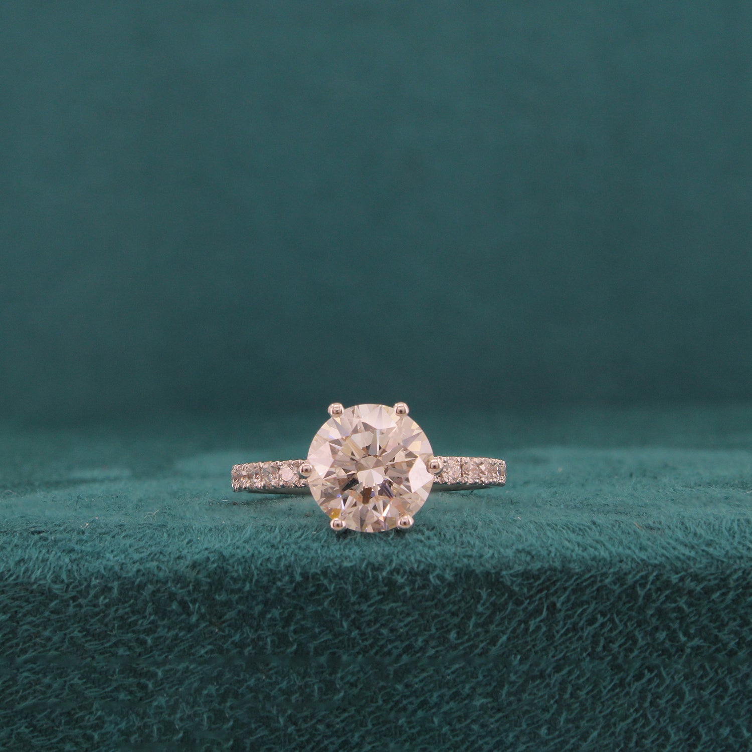 Veloria Arc Diamond Solitaire Ring