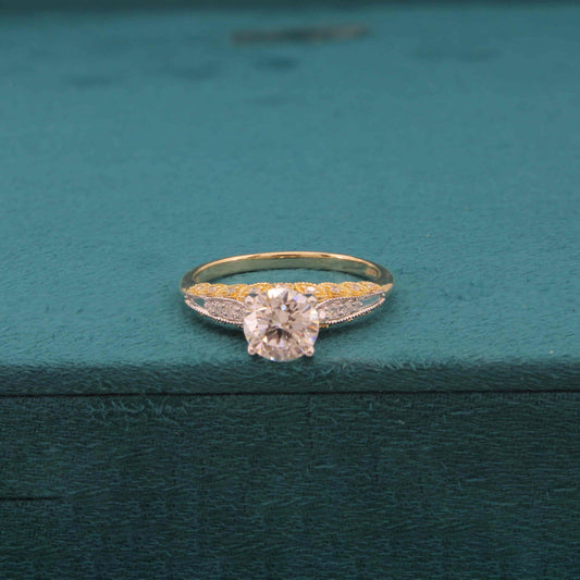 Elora Edge Diamond Ring