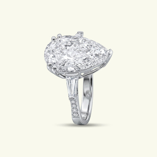 Avira Classic Diamond Ring