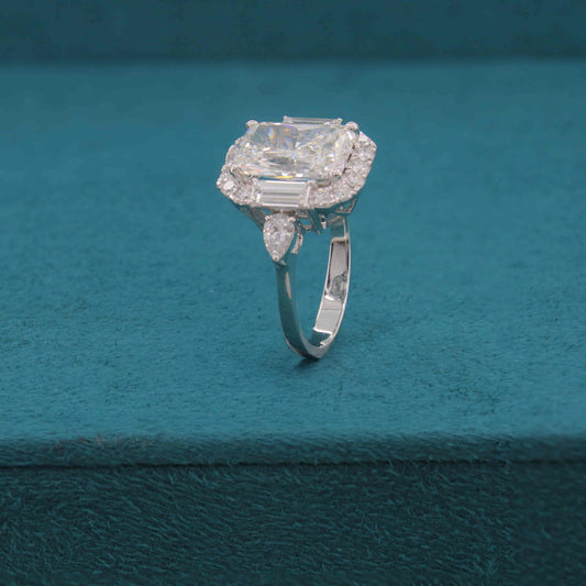 Viora Heritage Diamond Ring