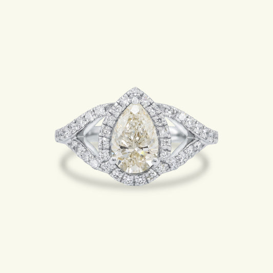 Elvoria Classic Diamond Ring