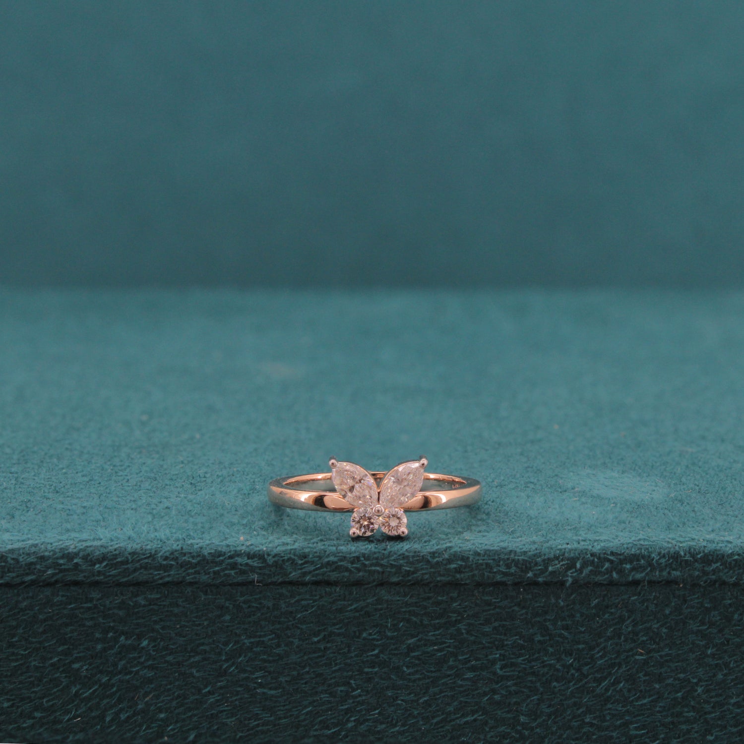 Liryn Icon Diamond Ring