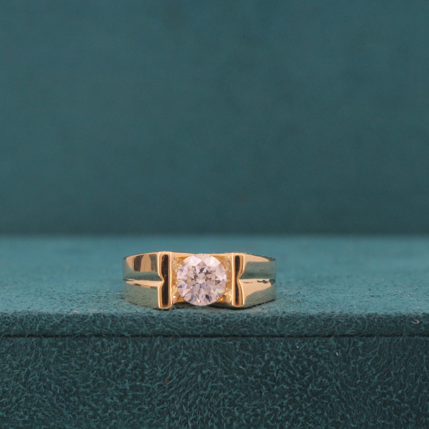 Caelum Solitaire Diamond Gents Ring